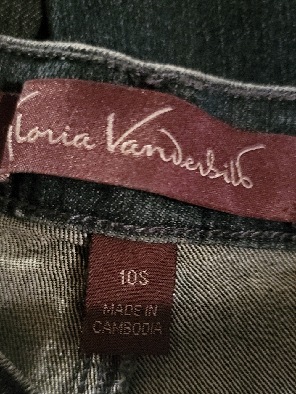 New Gloria Vanderbilt Amanda Slimming Jean in Dark Blue Wash - Picture 3 of 5